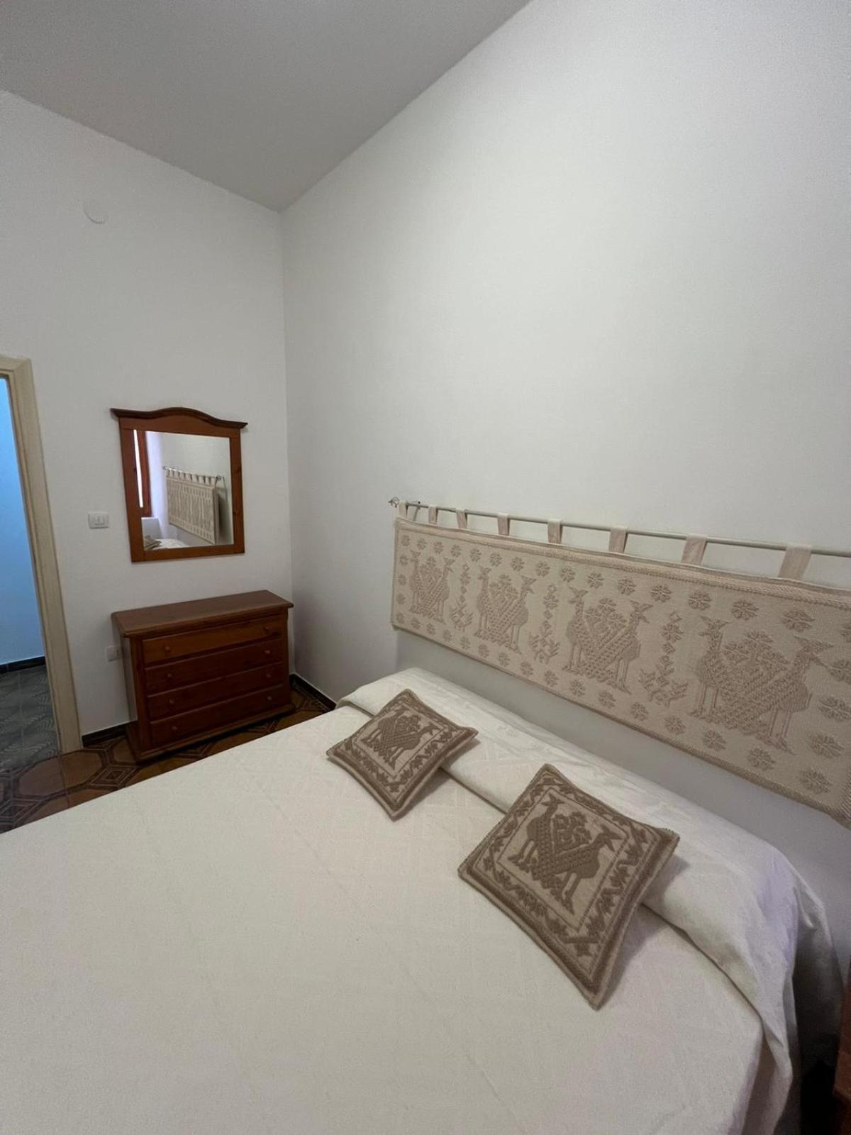 B&B Via Dei Mille Castelsardo Exterior photo
